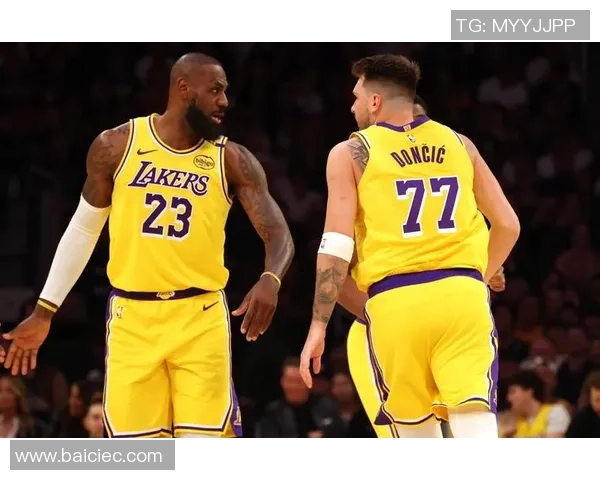 湖人勇士激战2016年11月24日精彩回顾与赛后分析