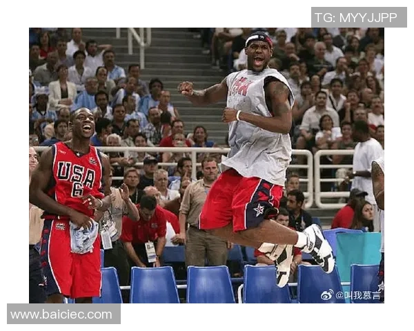 韦德2006年辉煌表现与詹姆斯巅峰对决的篮球传奇之路